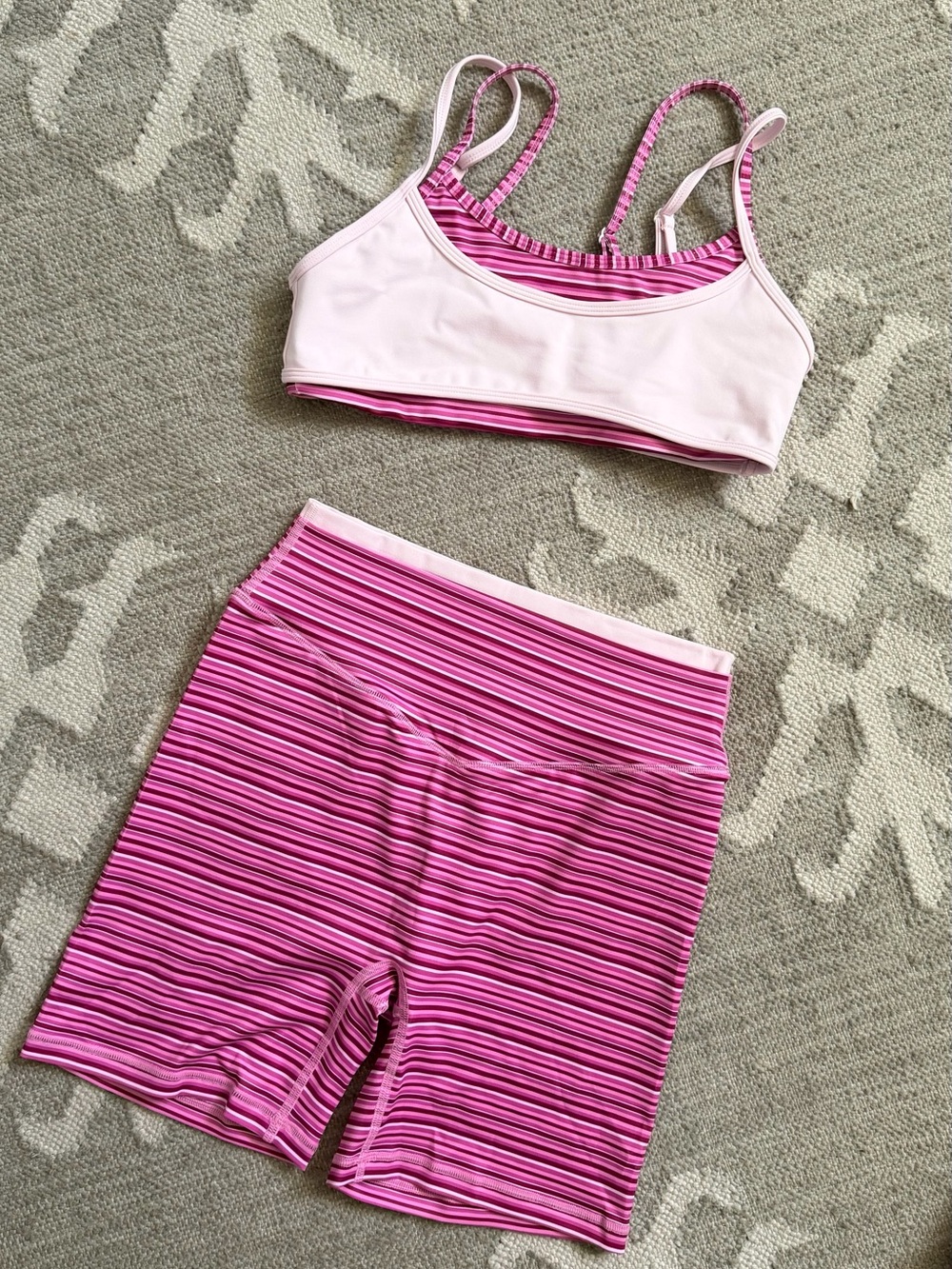 Hunny House- Workout set